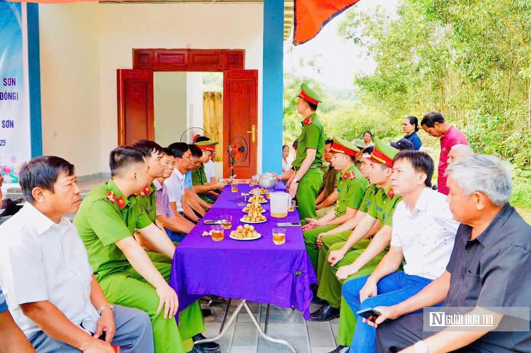 Nghệ An: Công an xã kêu gọi làm nhà cho gia đình đặc biệt khó khăn- Ảnh 2. Nghệ An: Công an xã kêu gọi làm nhà cho gia đình đặc biệt khó khăn- Ảnh 2.
