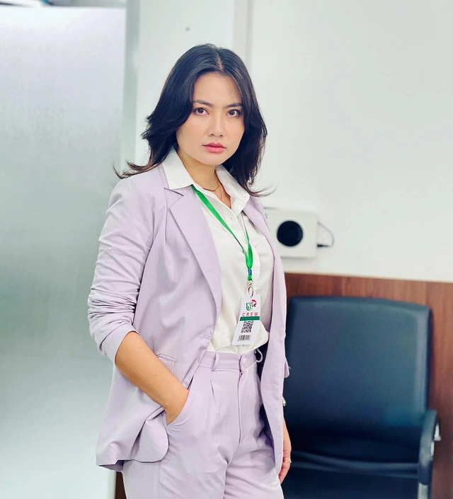 Nữ diễn viên rời xa showbiz vẫn sống sung túc, sở hữu biệt thự mặt tiền Quận 7- Ảnh 2. Nữ diễn viên rời xa showbiz vẫn sống sung túc, sở hữu biệt thự mặt tiền Quận 7- Ảnh 2.