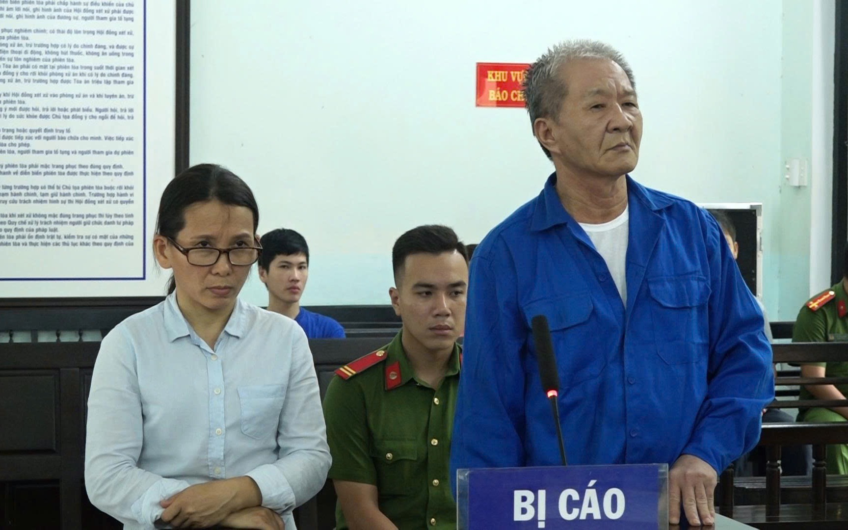 Lừa đưa người đi Mỹ để chiếm đoạt tiền tỷ, cặp vợ chồng trả giá đắt
