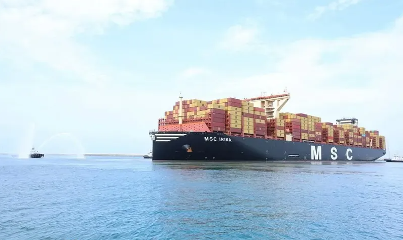 Cận cảnh tàu container lớn nhất thế giới: “Tay chơi” đáng gờm trong vận tải biển toàn cầu- Ảnh 6. Cận cảnh tàu container lớn nhất thế giới: “Tay chơi” đáng gờm trong vận tải biển toàn cầu- Ảnh 6.