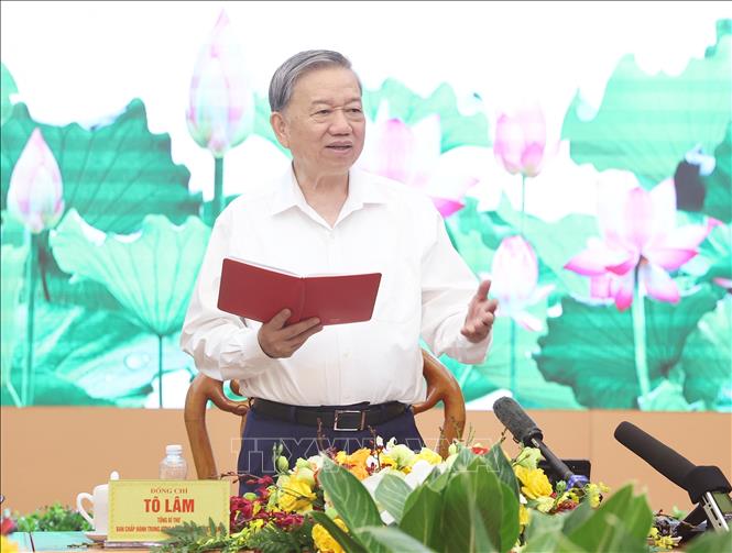 Tổng Bí thư Tô Lâm: Đổi mới công tác Tuyên giáo và Dân vận đáp ứng yêu cầu phát triển đất nước thời kỳ mới- Ảnh 2. Tổng Bí thư Tô Lâm: Đổi mới công tác Tuyên giáo và Dân vận đáp ứng yêu cầu phát triển đất nước thời kỳ mới- Ảnh 2.