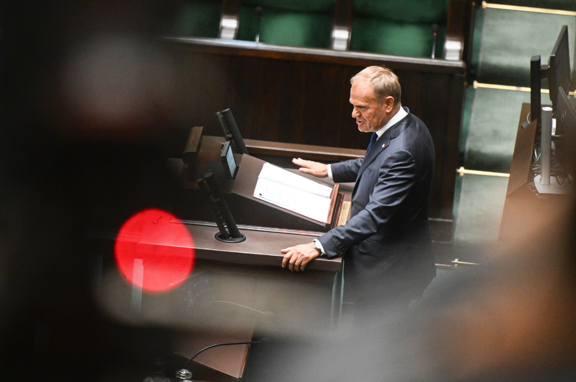 Thủ tướng Ba Lan Donald Tusk đối mặt cuộc bỏ phiếu tín nhiệm- Ảnh 1. Thủ tướng Ba Lan Donald Tusk đối mặt cuộc bỏ phiếu tín nhiệm- Ảnh 1.