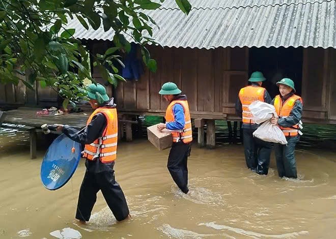 Quảng Bình mưa lớn do ảnh hưởng bão số 1, gần 1.500 ha lúa hè thu bị ngập sâu- Ảnh 1. Quảng Bình mưa lớn do ảnh hưởng bão số 1, gần 1.500 ha lúa hè thu bị ngập sâu- Ảnh 1.