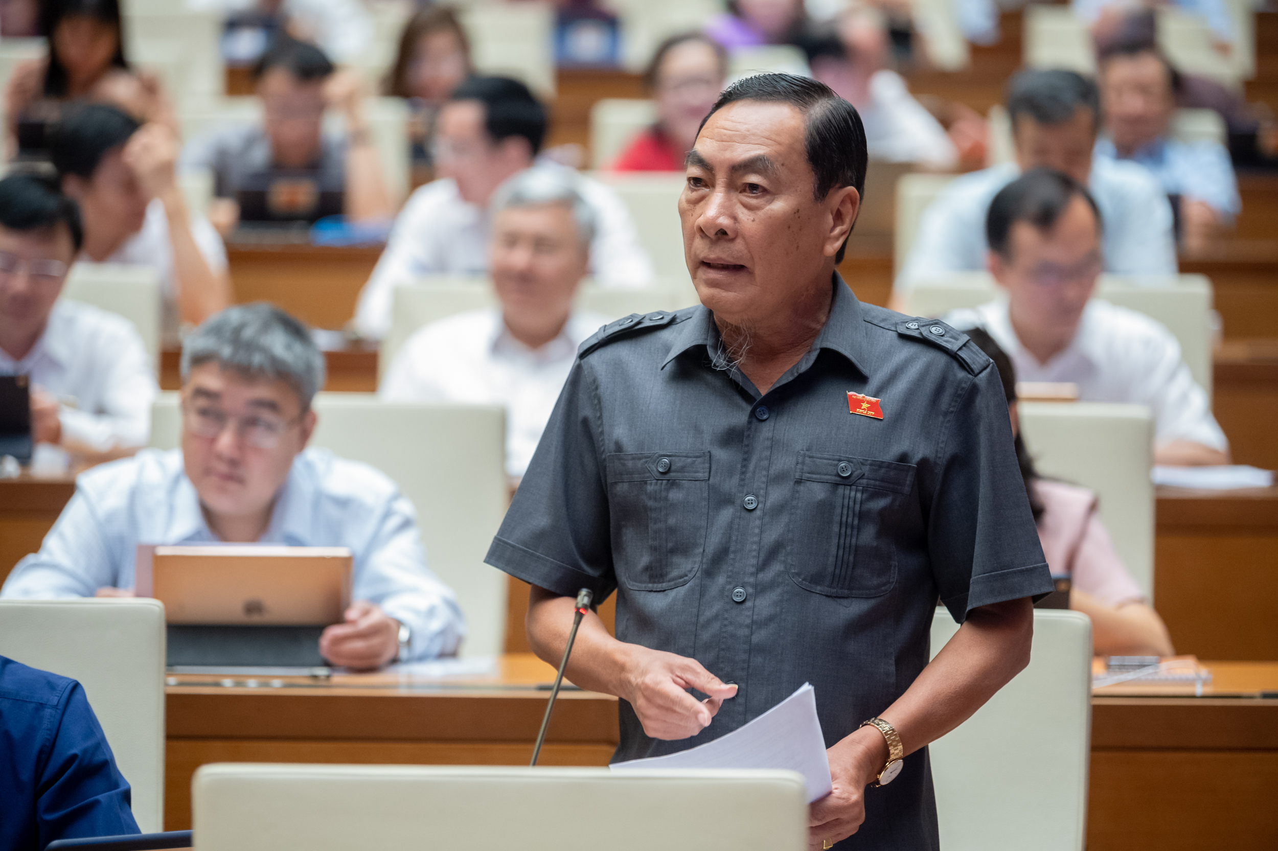Trước khi bấm nút cho quyết định lịch sử: Đại biểu trăn trở về kết nối vùng sau sáp nhập- Ảnh 3. Trước khi bấm nút cho quyết định lịch sử: Đại biểu trăn trở về kết nối vùng sau sáp nhập- Ảnh 3.