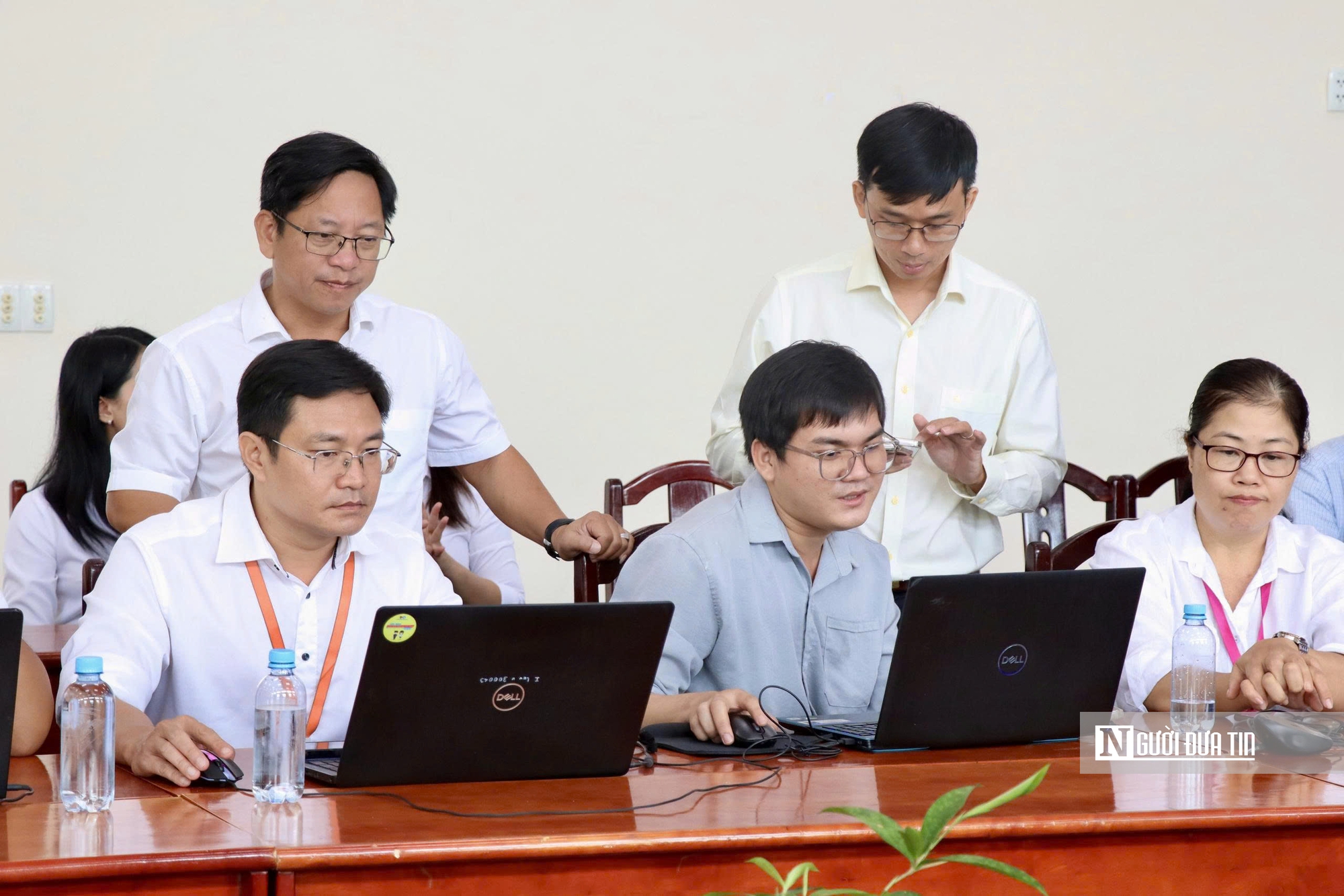 Tp.HCM thông tin chi tiết về việc sắp xếp cán bộ cấp xã khi thực hiện chính quyền 2 cấp- Ảnh 2. Tp.HCM thông tin chi tiết về việc sắp xếp cán bộ cấp xã khi thực hiện chính quyền 2 cấp- Ảnh 2.