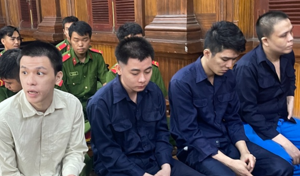 Thay em ruột "trả đũa" mâu thuẫn từ 4 năm trước, anh trai và đồng bọn lĩnh án- Ảnh 1. Thay em ruột "trả đũa" mâu thuẫn từ 4 năm trước, anh trai và đồng bọn lĩnh án- Ảnh 1.