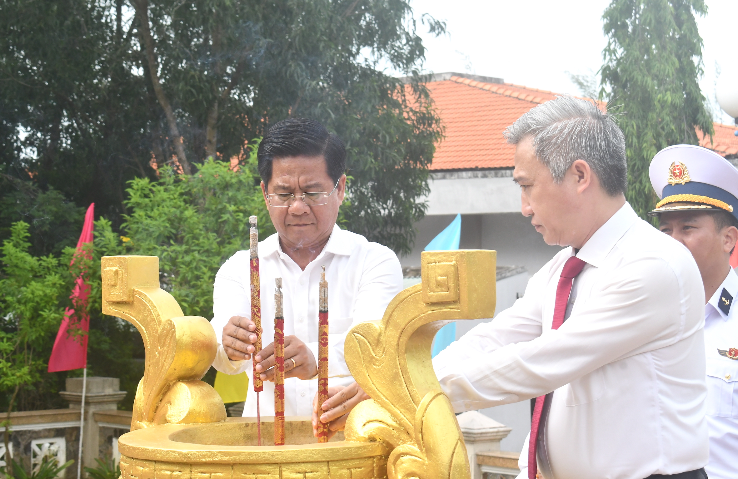 Đường Hồ Chí Minh trên biển đón Bằng xếp hạng Di tích quốc gia đặc biệt- Ảnh 2. Đường Hồ Chí Minh trên biển đón Bằng xếp hạng Di tích quốc gia đặc biệt- Ảnh 2.