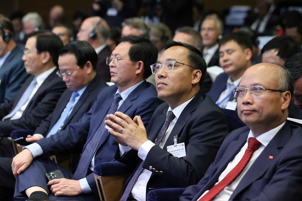Việt Nam - Pháp cụ thể hóa đối tác chiến lược toàn diện về năng lượng- Ảnh 2. Việt Nam - Pháp cụ thể hóa đối tác chiến lược toàn diện về năng lượng- Ảnh 2.