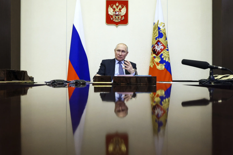 Ông Putin nói về bộ ba hạt nhân Nga, ra một loạt chỉ thị- Ảnh 1. Ông Putin nói về bộ ba hạt nhân Nga, ra một loạt chỉ thị- Ảnh 1.