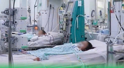 Sốt xuất huyết và sởi diễn biến phức tạp, bác sĩ khuyến cáo người dân không chủ quan- Ảnh 3. Sốt xuất huyết và sởi diễn biến phức tạp, bác sĩ khuyến cáo người dân không chủ quan- Ảnh 3.