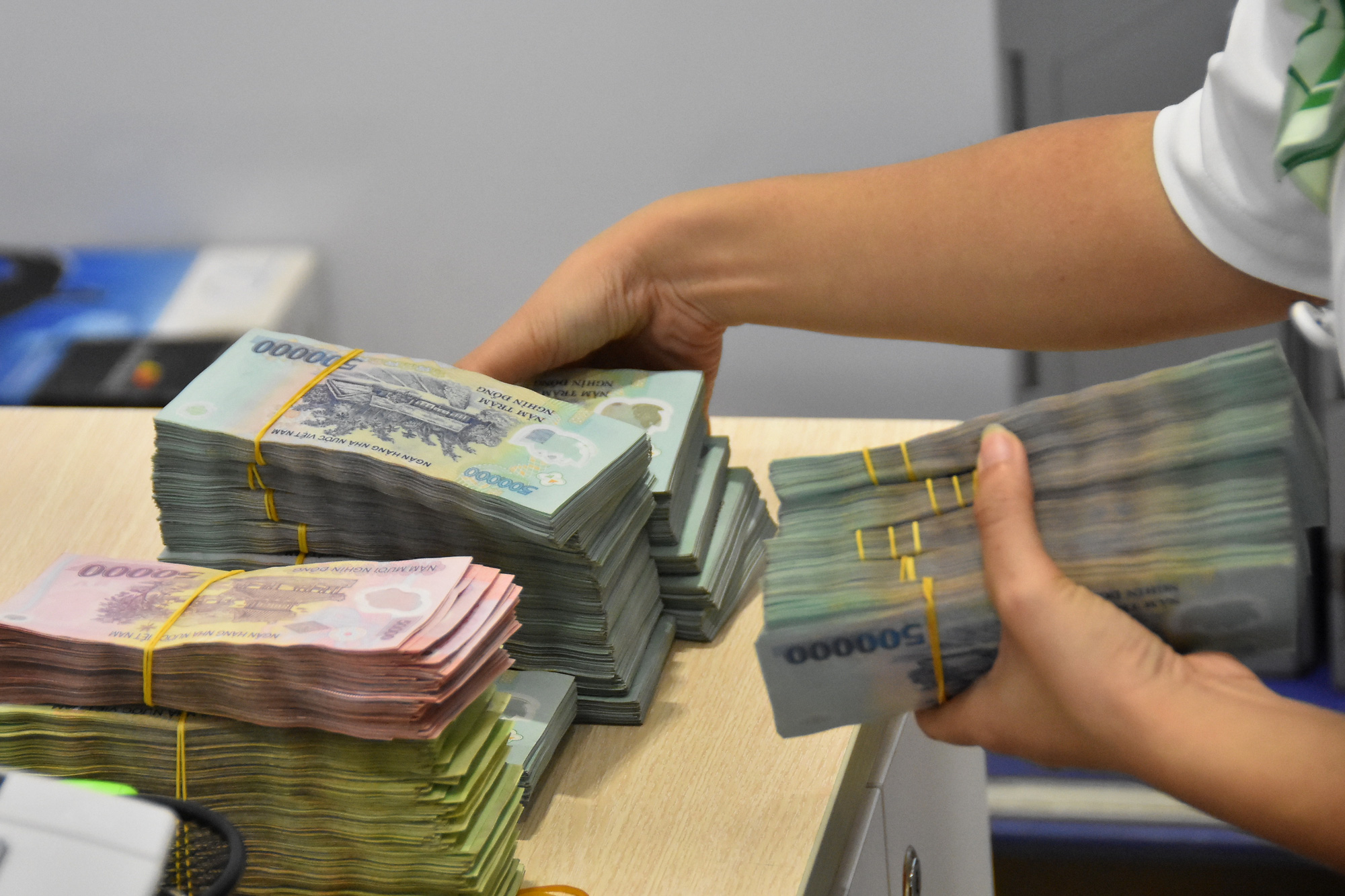 Thủ tướng: Kiên quyết xử lý hành vi vi phạm về thuế, hoá đơn- Ảnh 2. Thủ tướng: Kiên quyết xử lý hành vi vi phạm về thuế, hoá đơn- Ảnh 2.