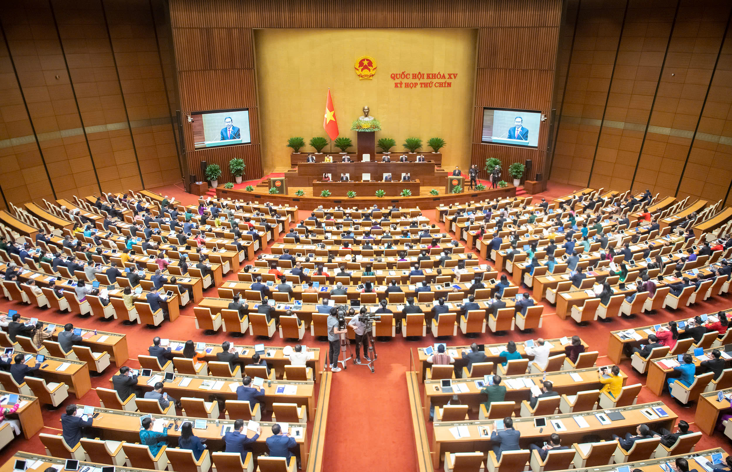Sửa Hiến pháp: Nền móng vững chắc cho tương lai hùng cường- Ảnh 1. Sửa Hiến pháp: Nền móng vững chắc cho tương lai hùng cường- Ảnh 1.