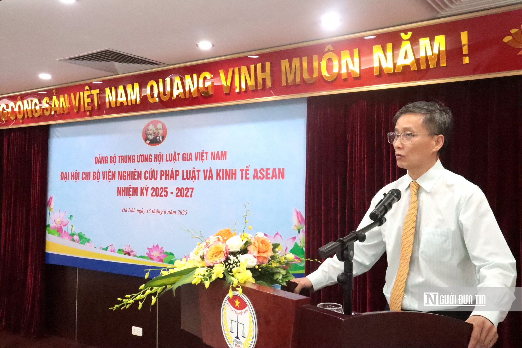 Chi bộ Viện Nghiên cứu Pháp luật và Kinh tế ASEAN tổ chức thành công Đại hội nhiệm kỳ 2025-2027- Ảnh 2. Chi bộ Viện Nghiên cứu Pháp luật và Kinh tế ASEAN tổ chức thành công Đại hội nhiệm kỳ 2025-2027- Ảnh 2.