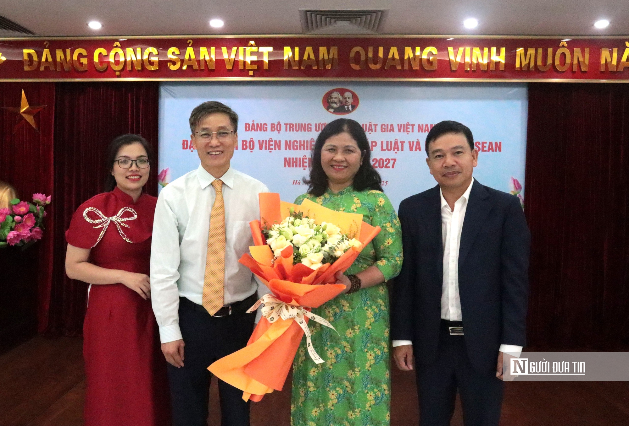 Chi bộ Viện Nghiên cứu Pháp luật và Kinh tế ASEAN tổ chức thành công Đại hội nhiệm kỳ 2025-2027- Ảnh 3. Chi bộ Viện Nghiên cứu Pháp luật và Kinh tế ASEAN tổ chức thành công Đại hội nhiệm kỳ 2025-2027- Ảnh 3.