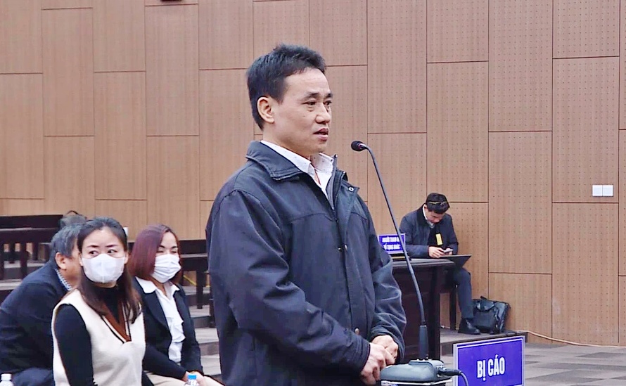 Cựu Phó Giám đốc Sở khai chuyển tiền nhận hối lộ để đóng thuế- Ảnh 1. Cựu Phó Giám đốc Sở khai chuyển tiền nhận hối lộ để đóng thuế- Ảnh 1.