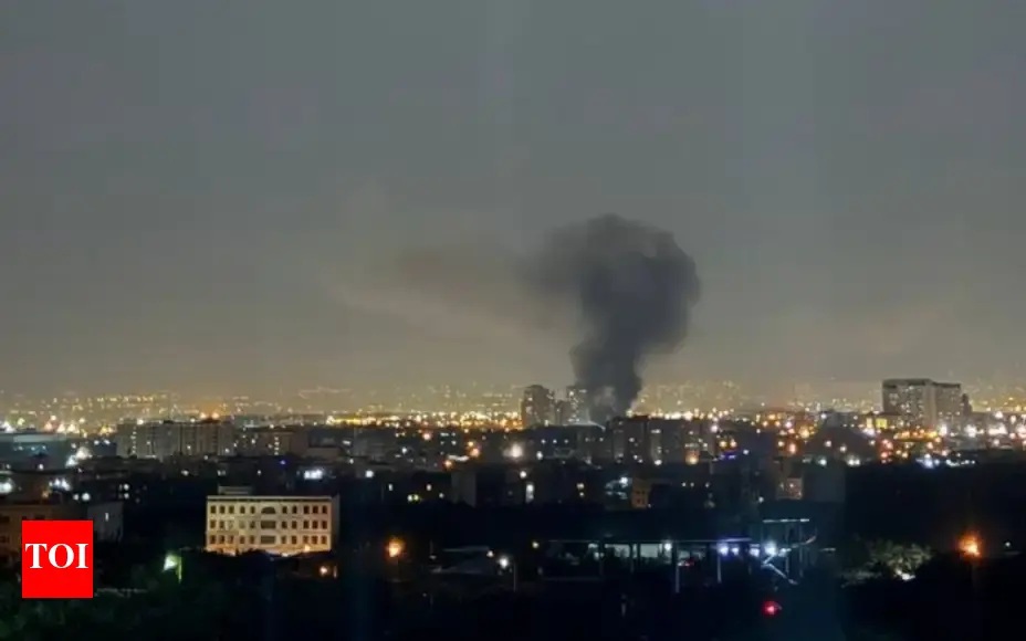 Iran rung chuyển: Israel tấn công phủ đầu