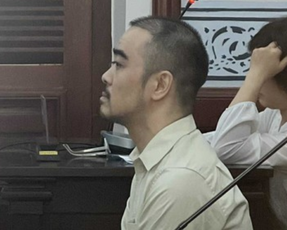Việt kiều Mỹ bị bạn gái tố tàng trữ ma túy, lãnh án 1 năm 3 tháng tù- Ảnh 1. Việt kiều Mỹ bị bạn gái tố tàng trữ ma túy, lãnh án 1 năm 3 tháng tù- Ảnh 1.