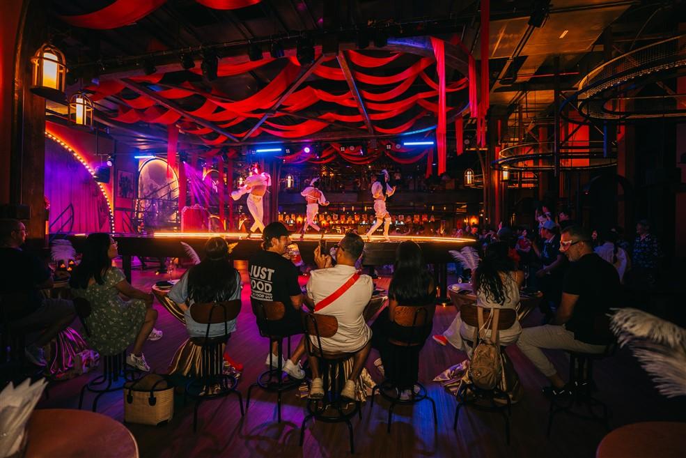 Show “Dư âm” lấy cảm hứng từ hoàng hậu Pháp Marie Antoinette trên đỉnh Bà Nà khiến khán giả mê mẩn- Ảnh 4. C:\Users\haht02\Desktop\Show BN-rz\TDC07819.jpg
