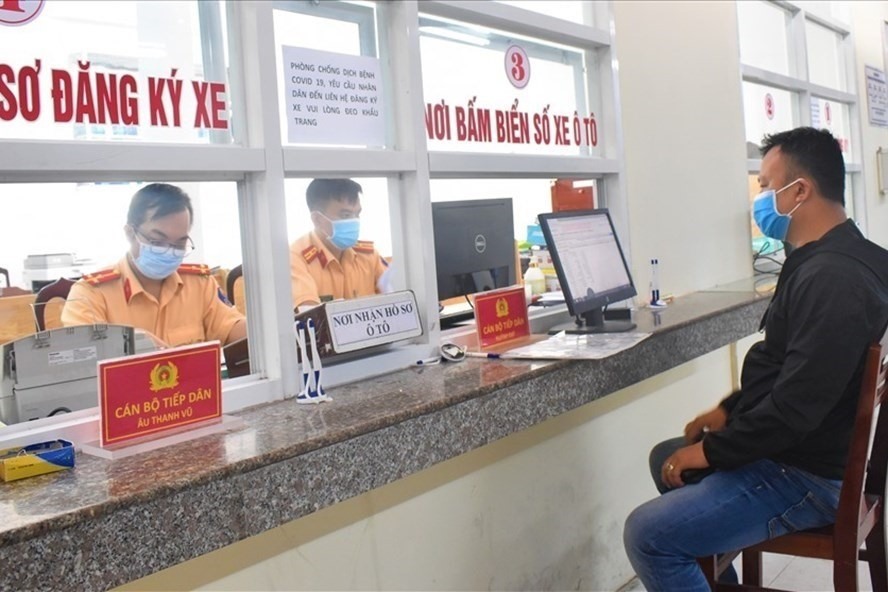 Sáp nhập tỉnh thành, người dân có phải đổi đăng ký xe, biển số xe?- Ảnh 1. Sáp nhập tỉnh thành, người dân có phải đổi đăng ký xe, biển số xe?- Ảnh 1.