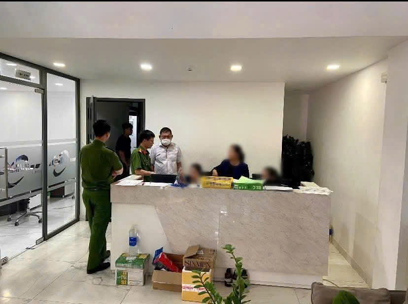 Khởi tố 17 bị can trong đường dây lập khống phiếu quan trắc môi trường tại Bà Rịa – Vũng Tàu- Ảnh 1. Khởi tố 17 bị can trong đường dây lập khống phiếu quan trắc môi trường tại Bà Rịa – Vũng Tàu- Ảnh 1.