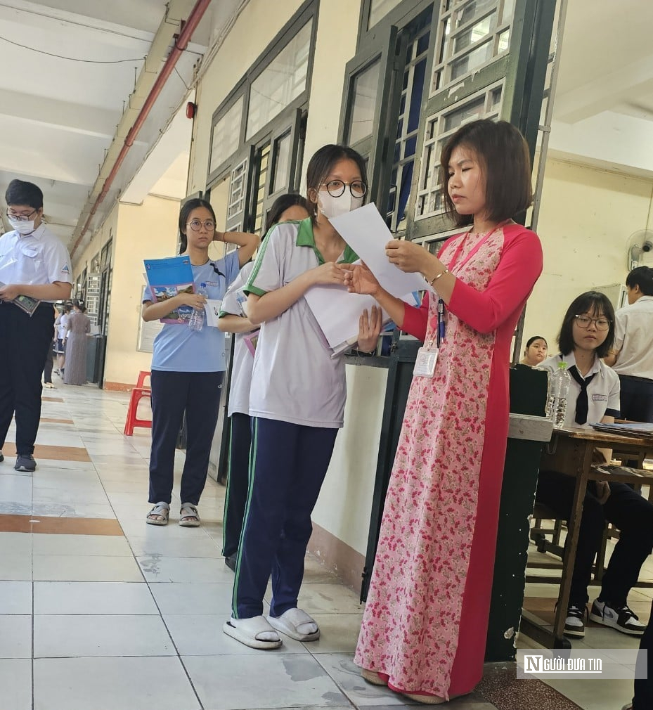 Nước rút ôn thi tốt nghiệp THPT 2025: Học sinh cần lưu ý gì để “ăn điểm” môn Ngữ văn?- Ảnh 3. Nước rút ôn thi tốt nghiệp THPT 2025: Học sinh cần lưu ý gì để “ăn điểm” môn Ngữ văn?- Ảnh 3.