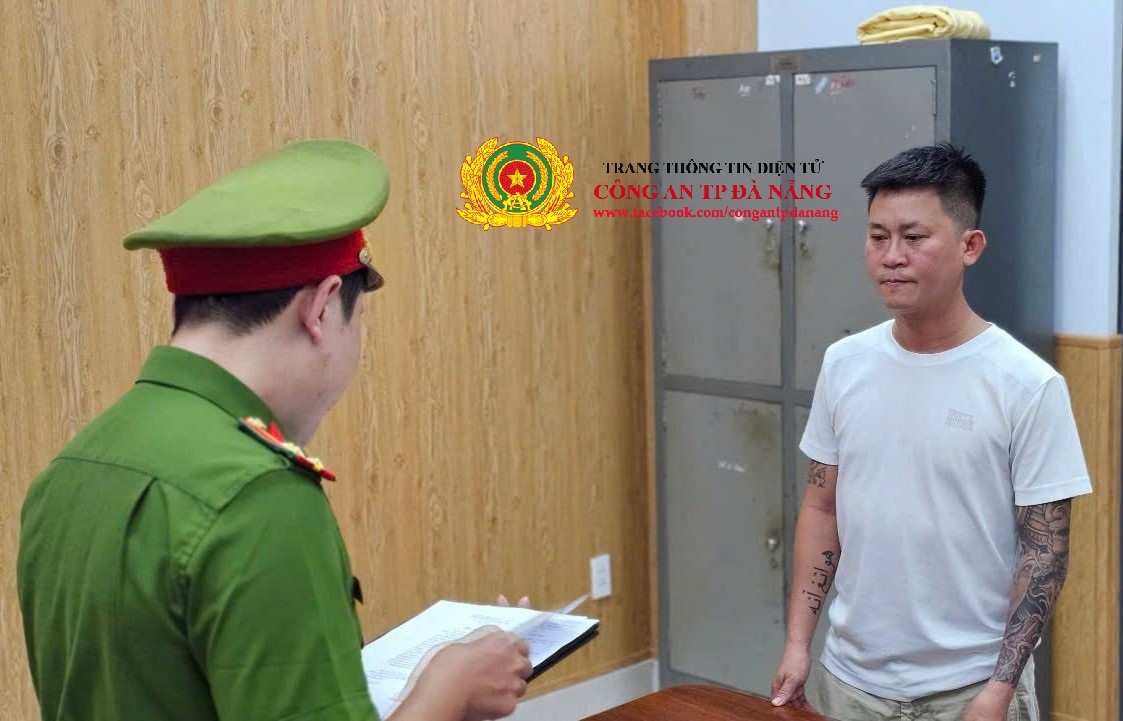 Bắt đối tượng cầm đầu đường dây cá độ bóng đá trên 2.000 tỷ đồng- Ảnh 1. Bắt đối tượng cầm đầu đường dây cá độ bóng đá trên 2.000 tỷ đồng- Ảnh 1.