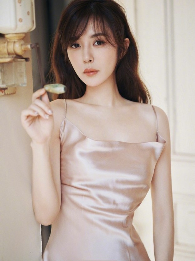 Chuyện gì xảy ra với cặp đôi nổi tiếng xứ Trung, chia tay sau 1 tháng bí mật kết hôn?- Ảnh 4. Chuyện gì xảy ra với cặp đôi nổi tiếng xứ Trung, chia tay sau 1 tháng bí mật kết hôn?- Ảnh 4.