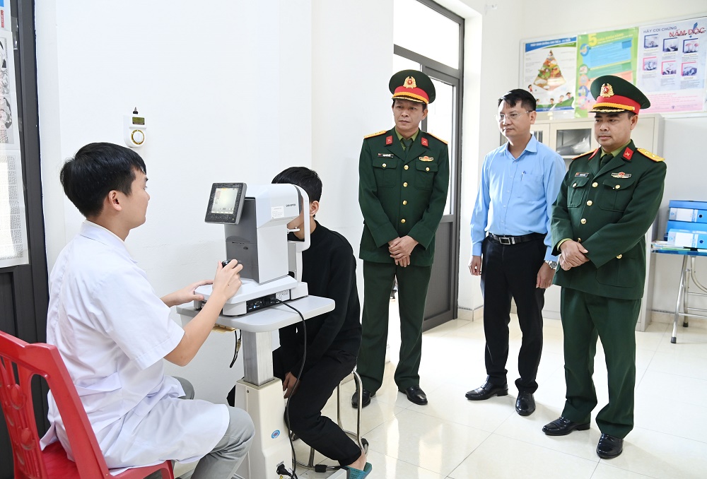 Danh mục các bệnh về mắt không được đi nghĩa vụ quân sự, không phải ai cũng biết- Ảnh 1. Danh mục các bệnh về mắt không được đi nghĩa vụ quân sự, không phải ai cũng biết- Ảnh 1.