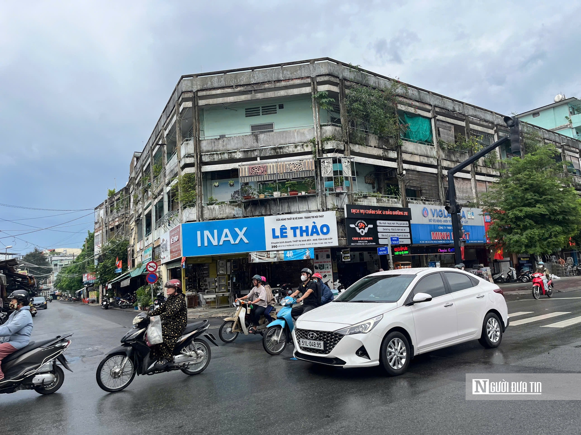 Loạt chung cư cũ chằng chịt dây điện, bịt kín lối thoát ở Tp.HCM sắp "lột xác"- Ảnh 21. Loạt chung cư cũ chằng chịt dây điện, bịt kín lối thoát ở Tp.HCM sắp "lột xác"- Ảnh 21.