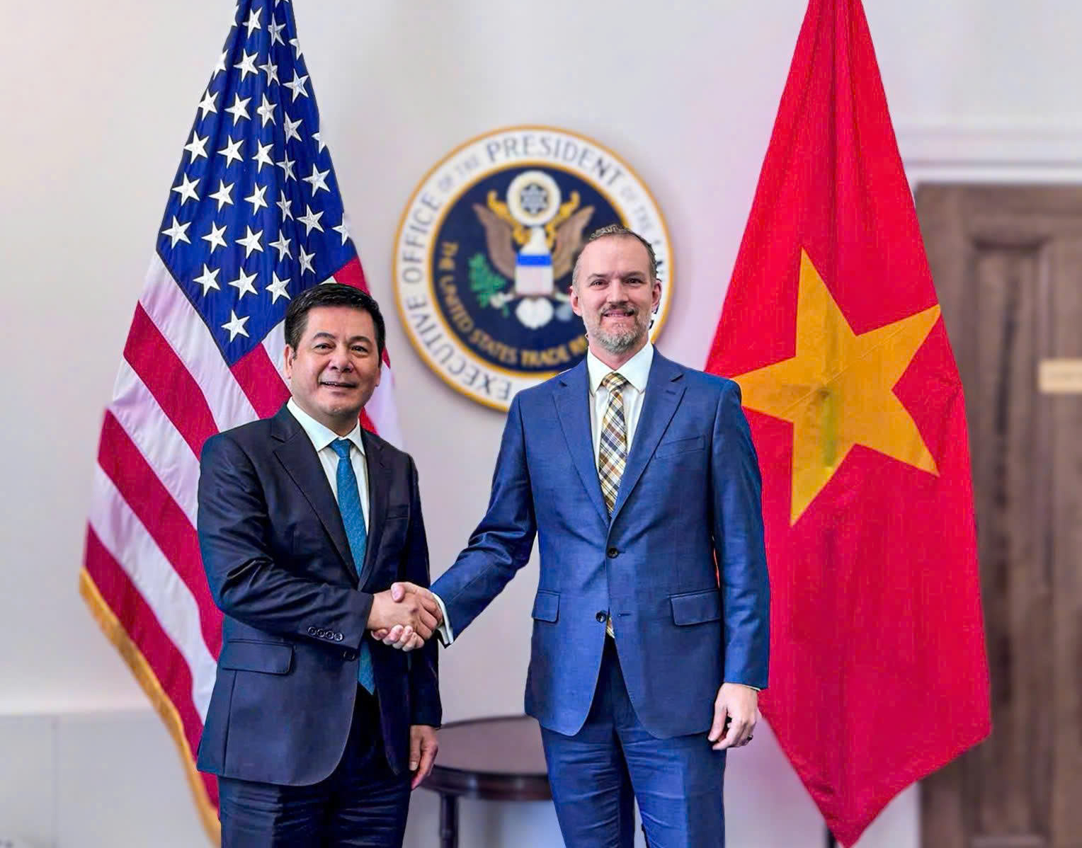 Việt Nam - Mỹ kết thúc vòng đàm phán thuế đối ứng lần 3- Ảnh 2. Việt Nam - Mỹ kết thúc vòng đàm phán thuế đối ứng lần 3- Ảnh 2.