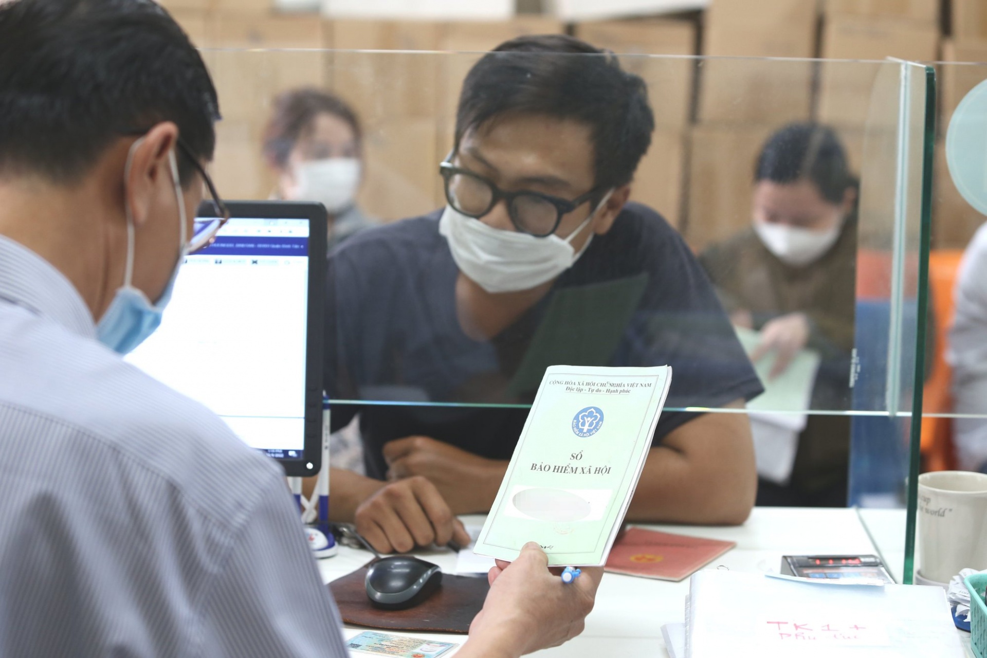 Tiền lương đóng BHXH bắt buộc theo quy định mới nhất, ai cũng nên biết- Ảnh 1. Tiền lương đóng BHXH bắt buộc theo quy định mới nhất, ai cũng nên biết- Ảnh 1.