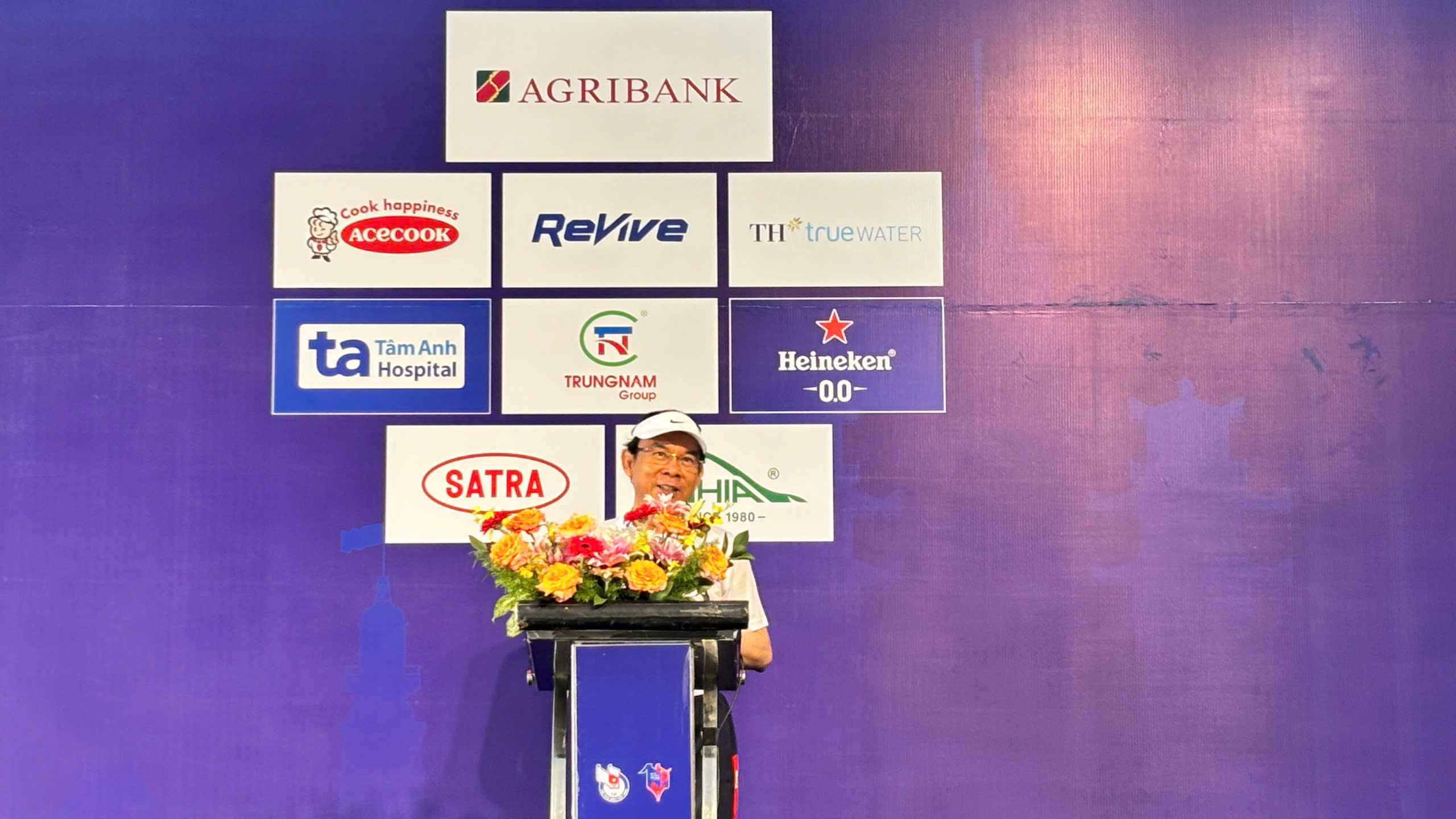 Hơn 6.000 người tham gia Giải đi bộ - chạy bộ "Tự hào Thành phố tôi yêu" tại Tp.HCM- Ảnh 3. Hơn 6.000 người tham gia Giải đi bộ - chạy bộ "Tự hào Thành phố tôi yêu" tại Tp.HCM- Ảnh 3.