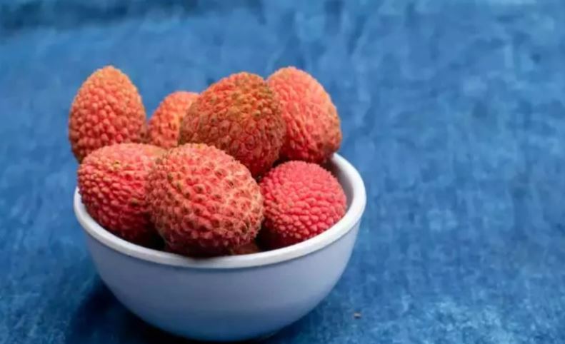 Ăn hơn 100 quả vải, người phụ nữ phải nhập viện cấp cứu- Ảnh 3. Ăn hơn 100 quả vải, người phụ nữ phải nhập viện cấp cứu- Ảnh 3.