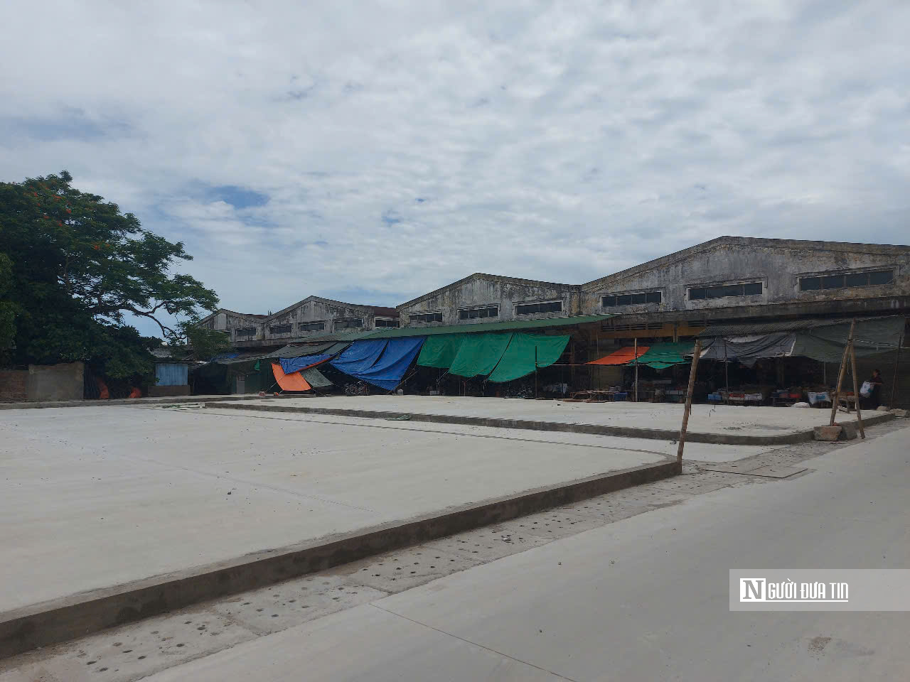 Tiểu thương khu chợ lớn nhất Nghệ An sắp thoát cảnh chạy lụt giữa đêm- Ảnh 4. Tiểu thương khu chợ lớn nhất Nghệ An sắp thoát cảnh chạy lụt giữa đêm- Ảnh 4.