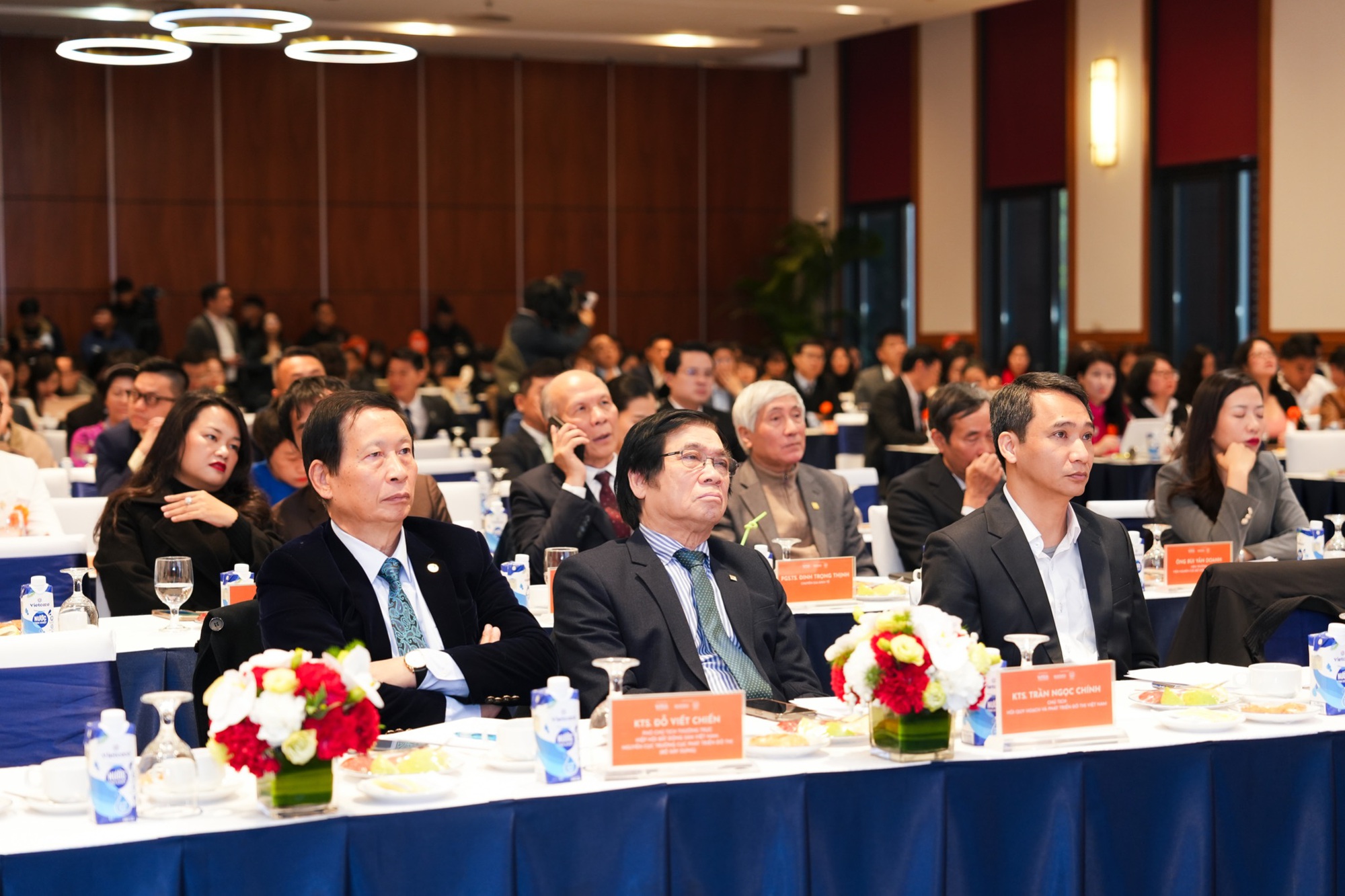 Start-up công nghệ Meey Group giành giải Thương hiệu dẫn đầu ngành proptech năm 2024- Ảnh 1.