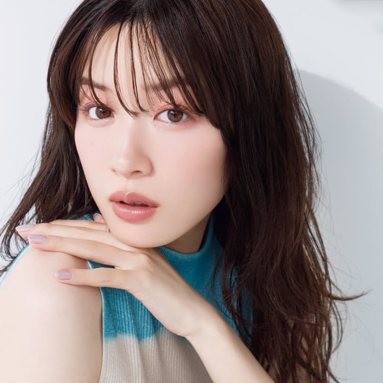 "Ngọc nữ" đình đám bất ổn tâm lý sau bê bối tình ái "bắt cá 2 tay"- Ảnh 3. "Ngọc nữ" đình đám bất ổn tâm lý sau bê bối tình ái "bắt cá 2 tay"- Ảnh 3.