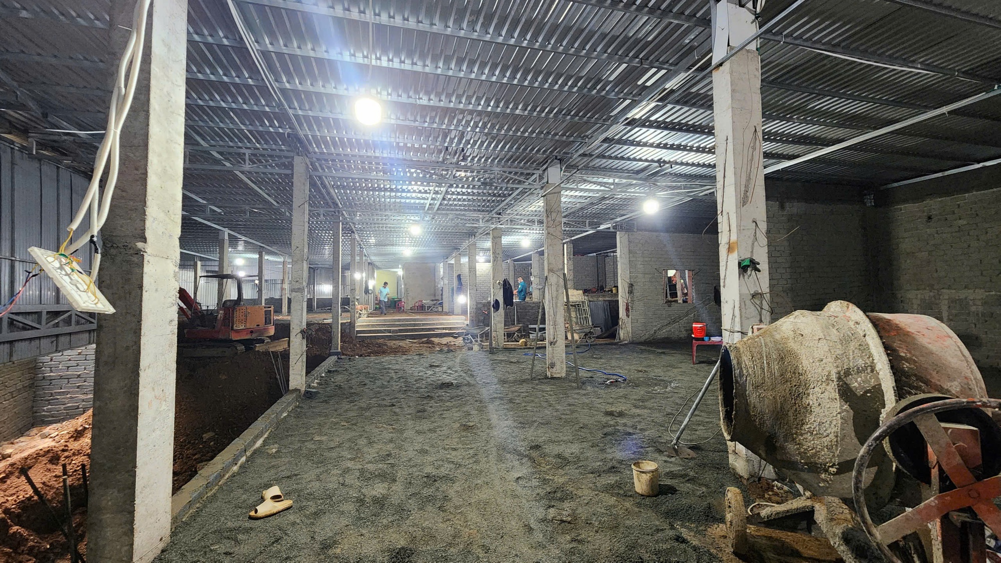 Phát hiện công trình “khủng” xây không phép giữa đất rừng phòng hộ đèo Bảo Lộc- Ảnh 3.
