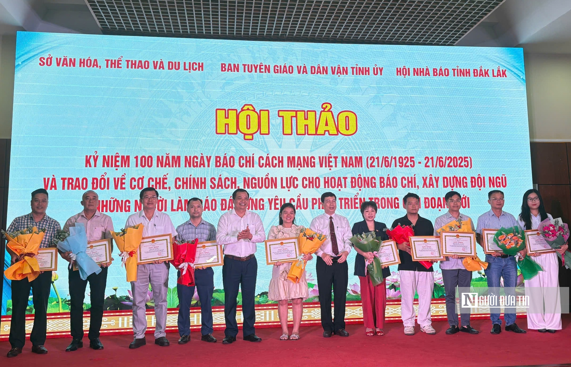 Đắk Lắk bàn giải pháp gỡ “nút thắt”, tạo động lực phát triển báo chí- Ảnh 2. Đắk Lắk bàn giải pháp gỡ “nút thắt”, tạo động lực phát triển báo chí- Ảnh 2.