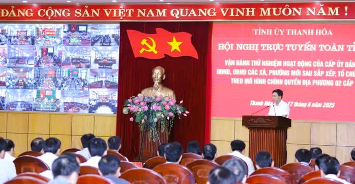 Thanh Hóa vận hành thử nghiệm chính quyền địa phương 2 cấp, kết nối trực tuyến 166 điểm cầu- Ảnh 1. Thanh Hóa vận hành thử nghiệm chính quyền địa phương 2 cấp, kết nối trực tuyến 166 điểm cầu- Ảnh 1.