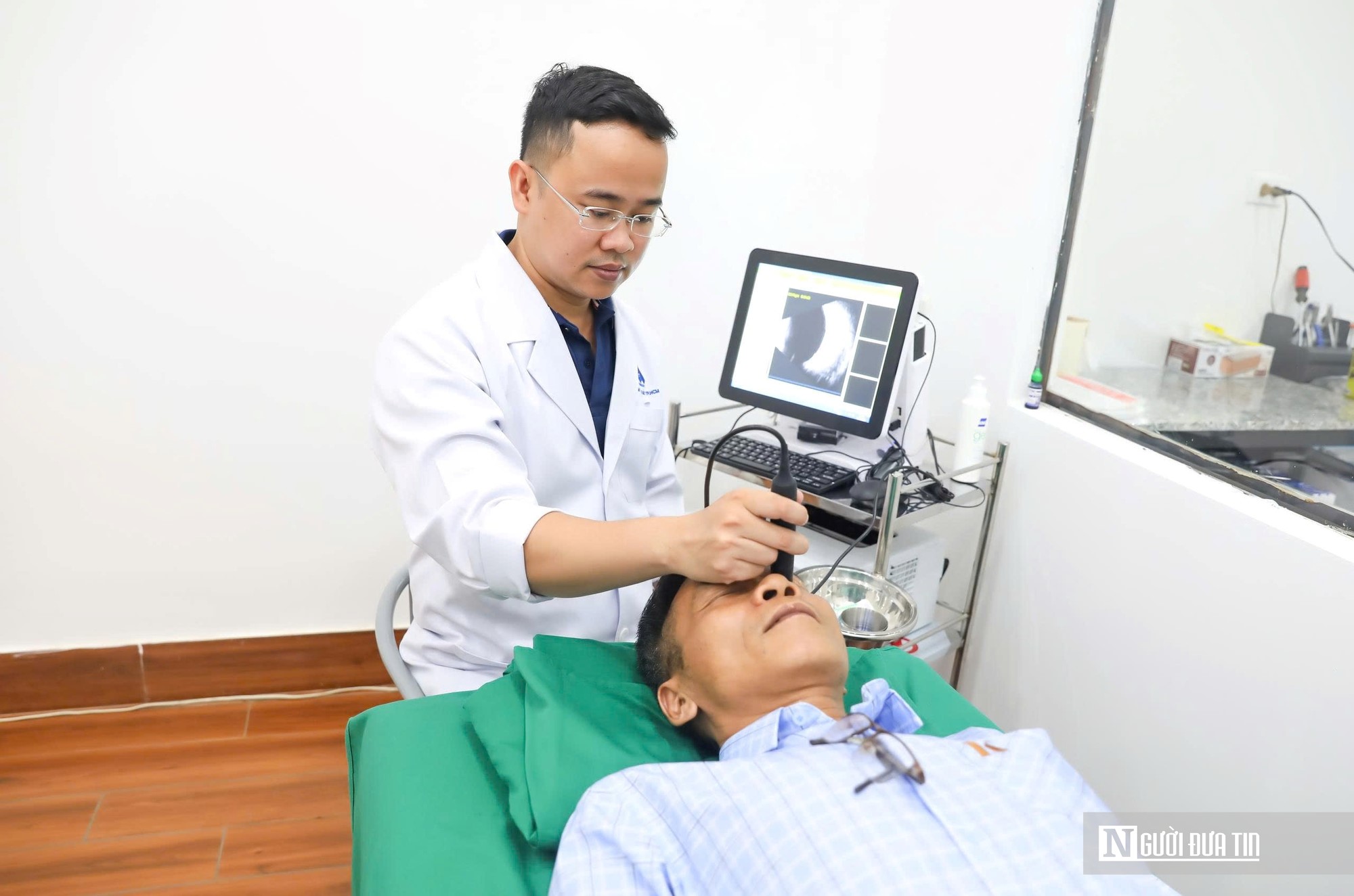 Phòng khám chuyên khoa Mắt Sài Gòn - Biên Hòa đầu tư hệ thống khám mắt OCT giá trị hơn 3 tỷ đồng- Ảnh 3. Phòng khám chuyên khoa Mắt Sài Gòn - Biên Hòa đầu tư hệ thống khám mắt OCT giá trị hơn 3 tỷ đồng- Ảnh 3.