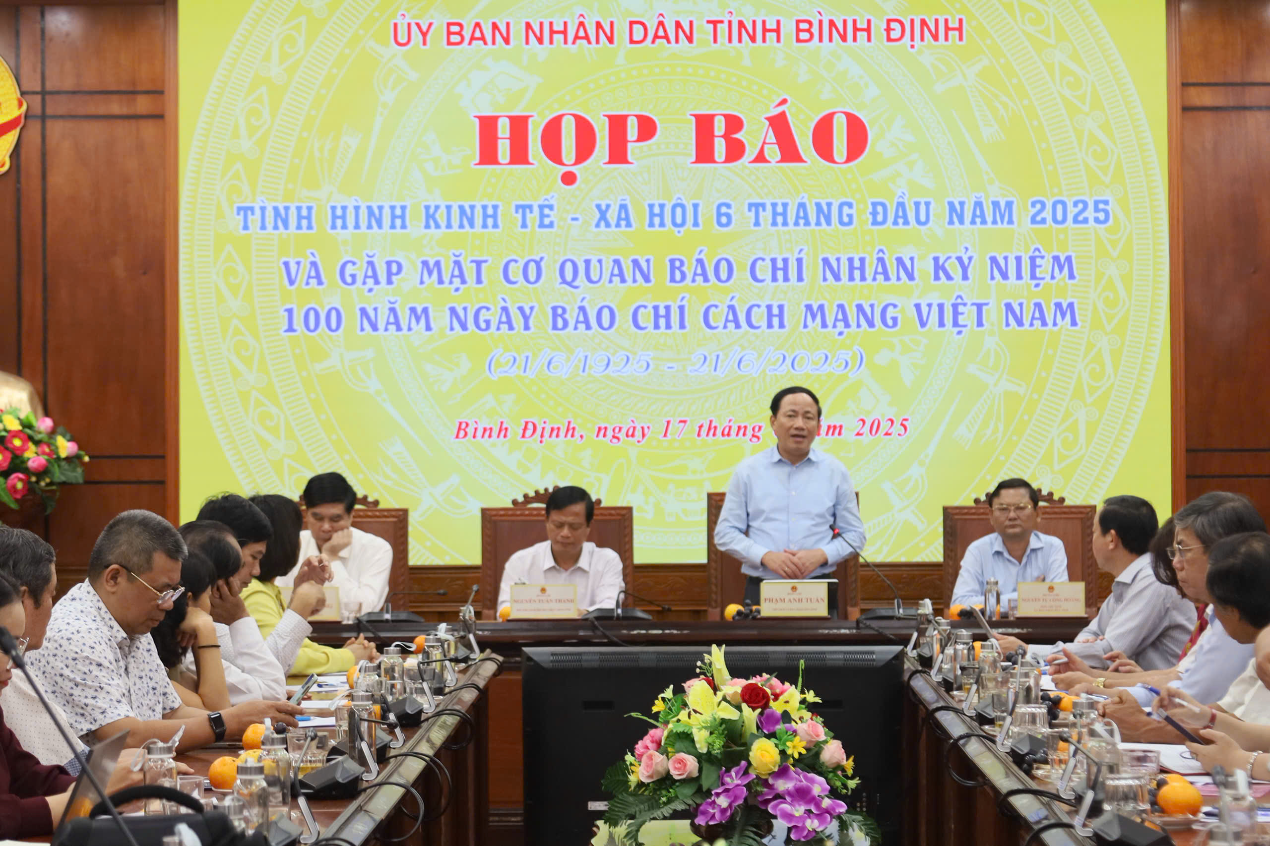 Bình Định vận hành thử mô hình chính quyền 2 cấp, bước đột phá chuẩn bị sáp nhập tỉnh- Ảnh 2.
