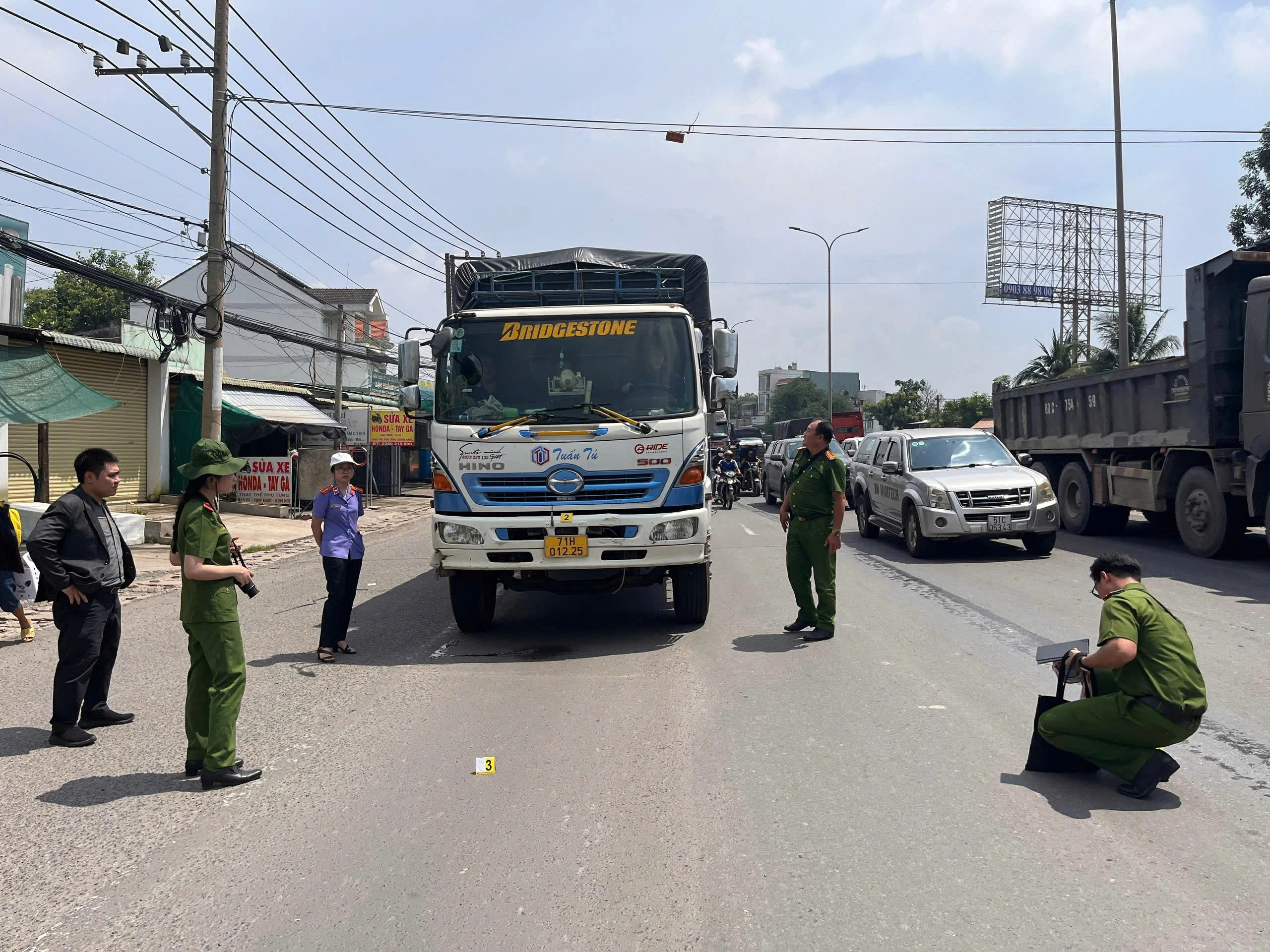 Đề nghị truy tố tài xế xe tải gây tai nạn làm chết người ở Đồng Nai- Ảnh 1. Đề nghị truy tố tài xế xe tải gây tai nạn làm chết người ở Đồng Nai- Ảnh 1.