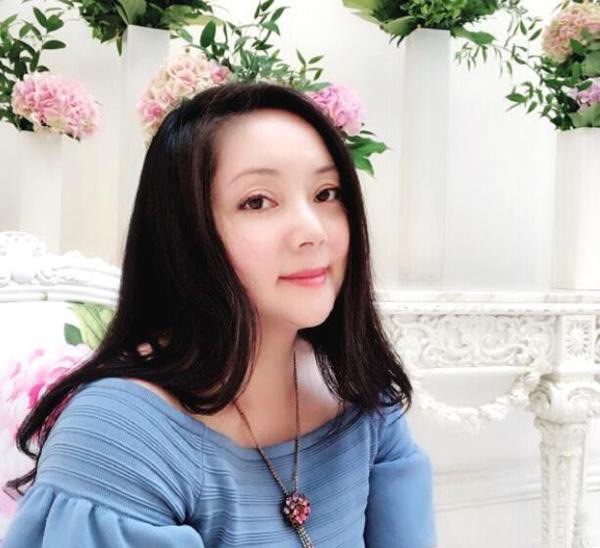 Cuộc sống tuổi 60 của mỹ nhân "Hồng Lâu Mộng", rời làng giải trí vẫn dính tai tiếng- Ảnh 10. Cuộc sống tuổi 60 của mỹ nhân "Hồng Lâu Mộng", rời làng giải trí vẫn dính tai tiếng- Ảnh 10.