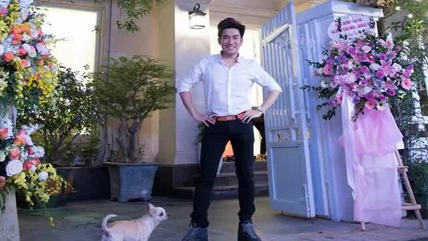 Nam ca sĩ giàu có, nổi tiếng, phong độ, ở biệt thự 50 tỷ đồng nhưng U50 vẫn độc thân- Ảnh 7. Nam ca sĩ giàu có, nổi tiếng, phong độ, ở biệt thự 50 tỷ đồng nhưng U50 vẫn độc thân- Ảnh 7.