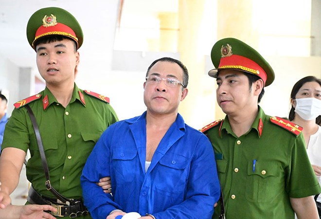 Vụ cháy khiến 56 người tử vong: Nộp khắc phục hơn 21 tỷ đồng, chủ chung cư mini được giảm án tù- Ảnh 1. Vụ cháy khiến 56 người tử vong: Nộp khắc phục hơn 21 tỷ đồng, chủ chung cư mini được giảm án tù- Ảnh 1.