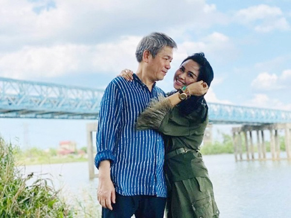 NSND nổi tiếng, được coi là biểu tượng nhan sắc của làng nhạc Việt sắp lên xe hoa ở tuổi U60- Ảnh 1. NSND nổi tiếng, được coi là biểu tượng nhan sắc của làng nhạc Việt sắp lên xe hoa ở tuổi U60- Ảnh 1.