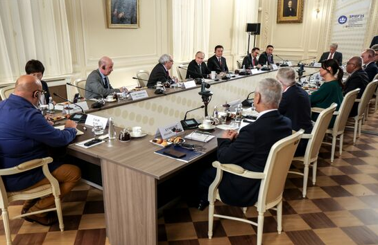 Họp báo quốc tế, ông Putin đề cập nhiều chủ đề “nóng”- Ảnh 2. Họp báo quốc tế, ông Putin đề cập nhiều chủ đề “nóng”- Ảnh 2.