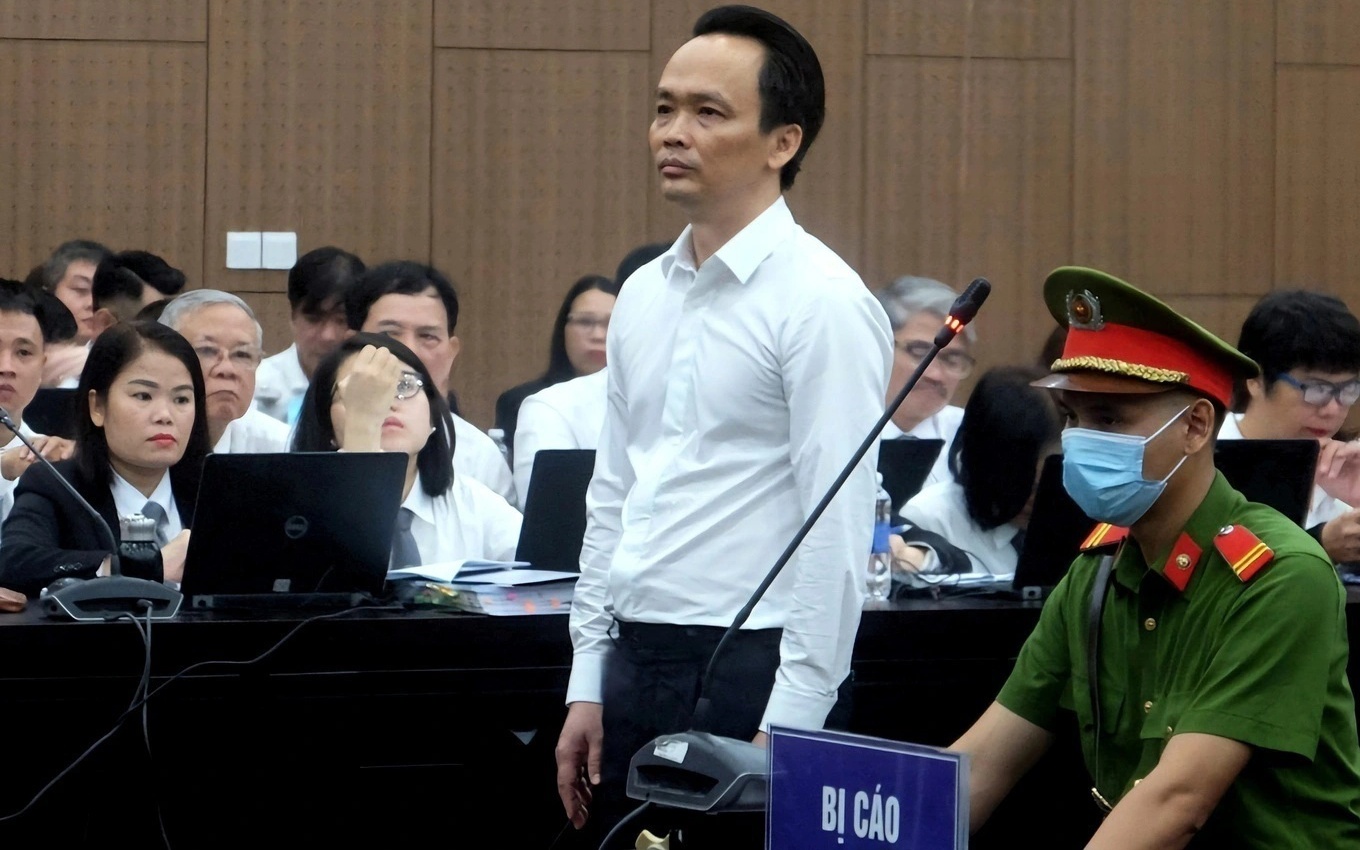 Đề nghị mức án với 13 bị cáo vụ sai phạm tại Trung tâm Đăng kiểm xe cơ giới ở Đồng Nai- Ảnh 5. Ông Trịnh Văn Quyết được đề nghị giảm án 13-14 năm tù sau khi nộp 2.500 tỷ đồng
