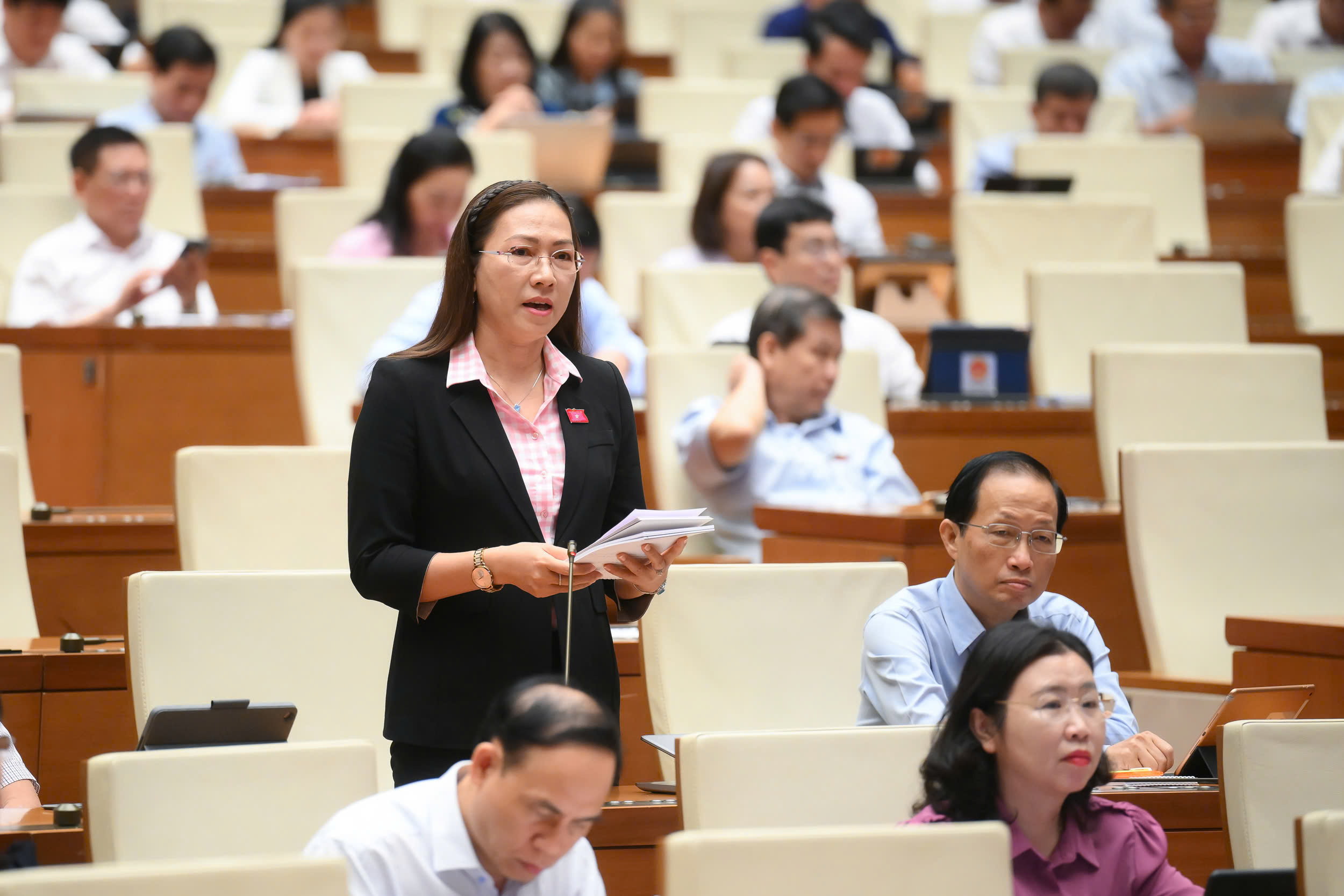 Đi vay nhiều, liệu có để lại gánh nợ quá lớn cho con cháu hay không?- Ảnh 3. Đi vay nhiều, liệu có để lại gánh nợ quá lớn cho con cháu hay không?- Ảnh 3.
