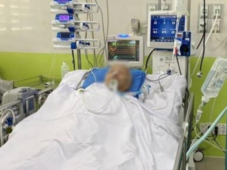 7 người nhập viện cấp cứu vì say nắng, có ca nguy kịch, phải thở máy